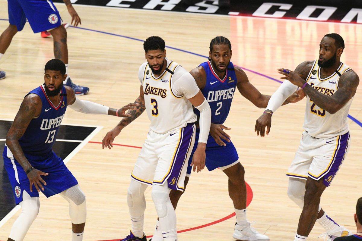 LA Lakers' Stunning Comeback Silences Critics in Battle of LA Showdown