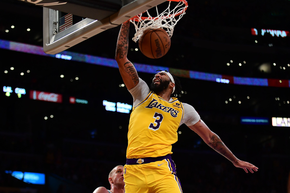 Anthony Davis: The LA Lakers' Beacon of Hope and Humor Amid Playoff Chase