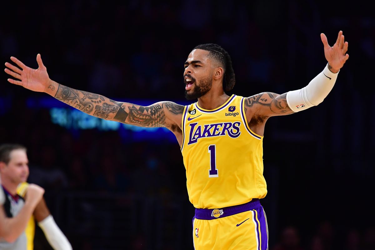 D'Angelo Russell Shines Amidst Lakers' Turbulent Season
