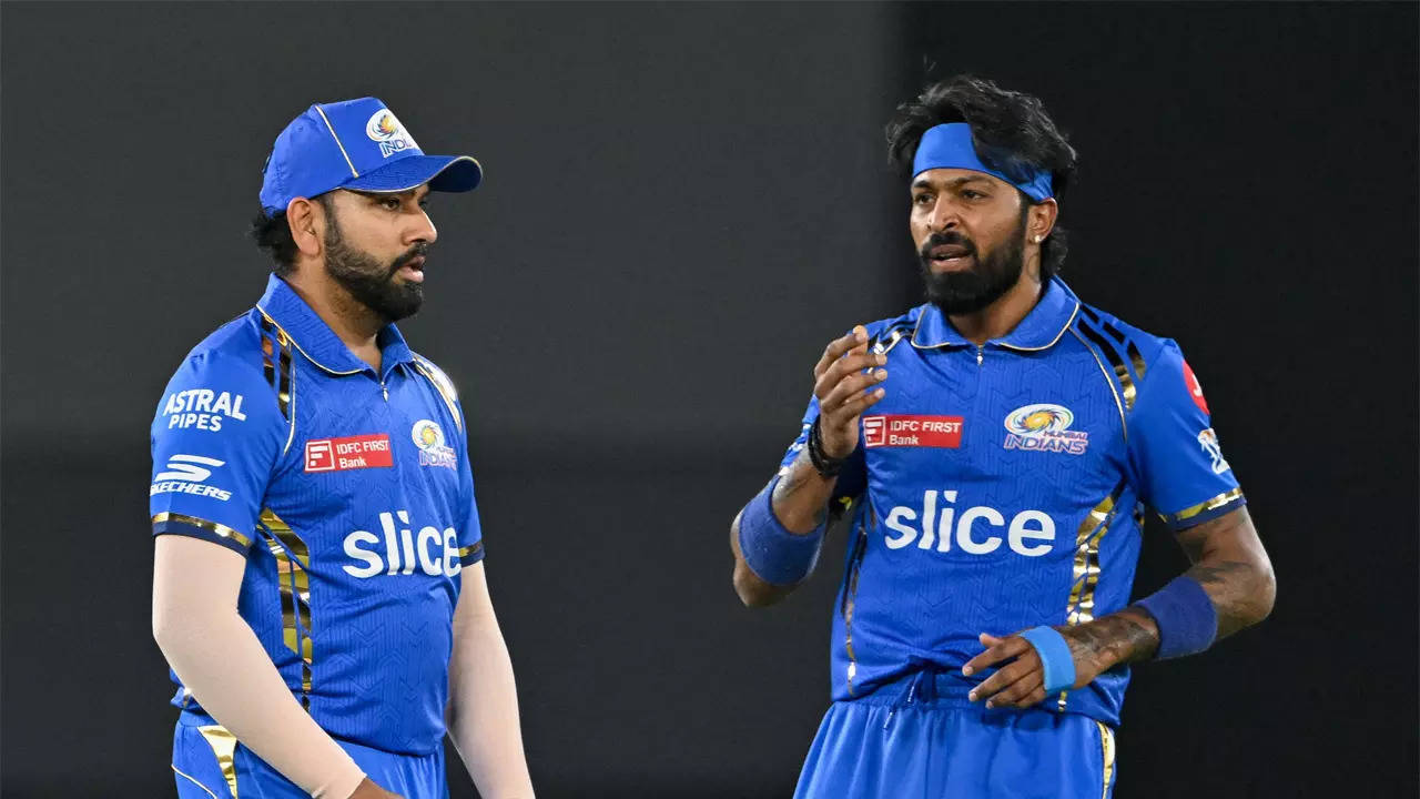 Rally Behind Hardik Pandya, Steve Smith Encourages MI Fans Amid IPL 2024 Challenges