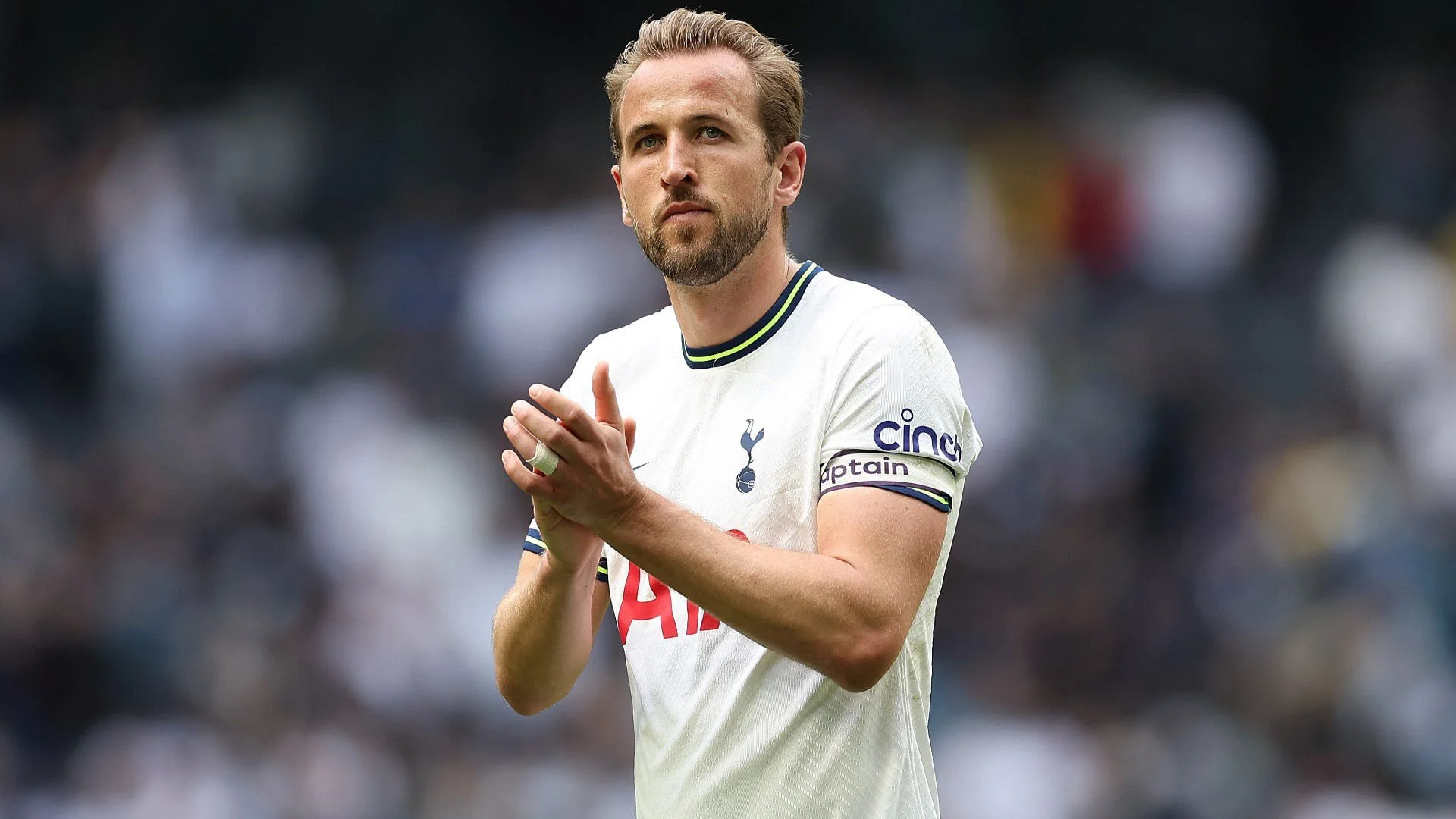 Chelsea's Strategic Moves: Pursuing Harry Kane and Aaron Ramsdale Amidst FA Cup Challenges