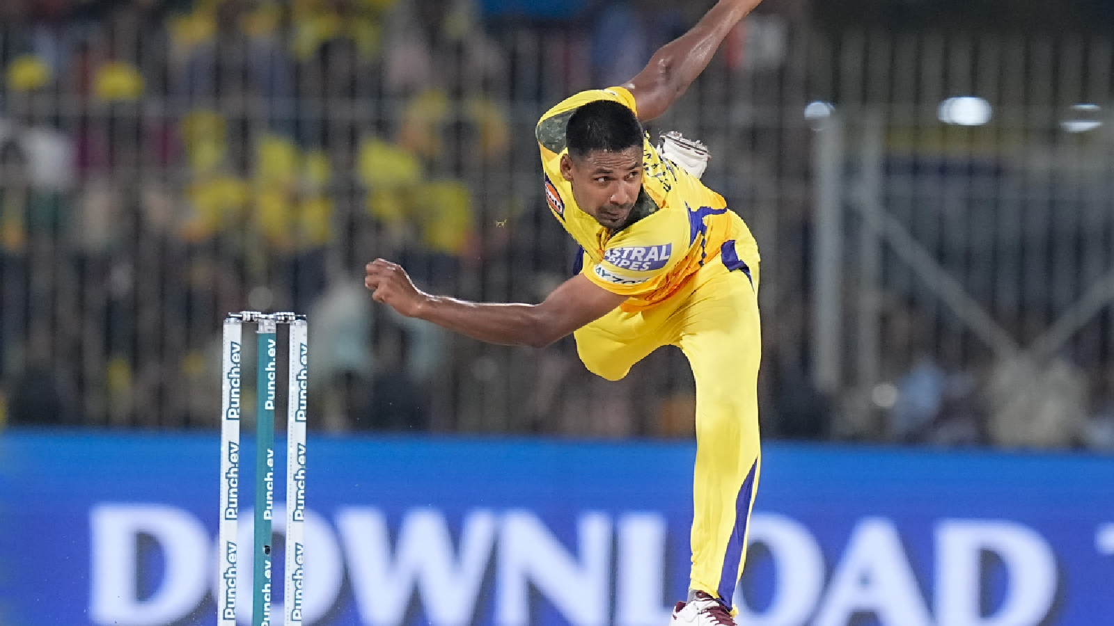 Unveiling IPL 2024's Bowling Marvels: The Game Changers in the Spotlight