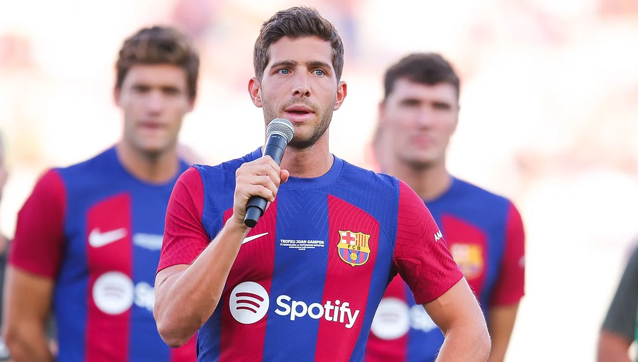 FC Barcelona's Heartbreaking Moves: Raphinha on the Market and Sergi Roberto's Future