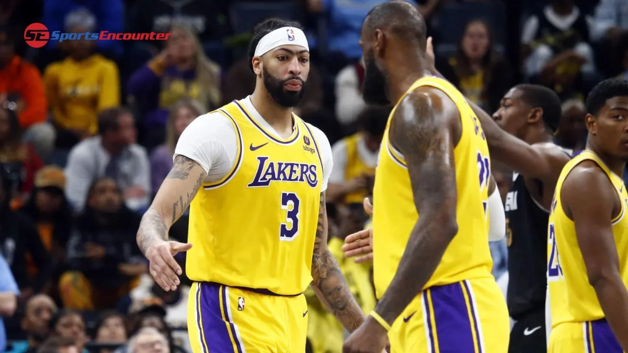 the Lakers Sit LeBron and AD Against the Pelicans