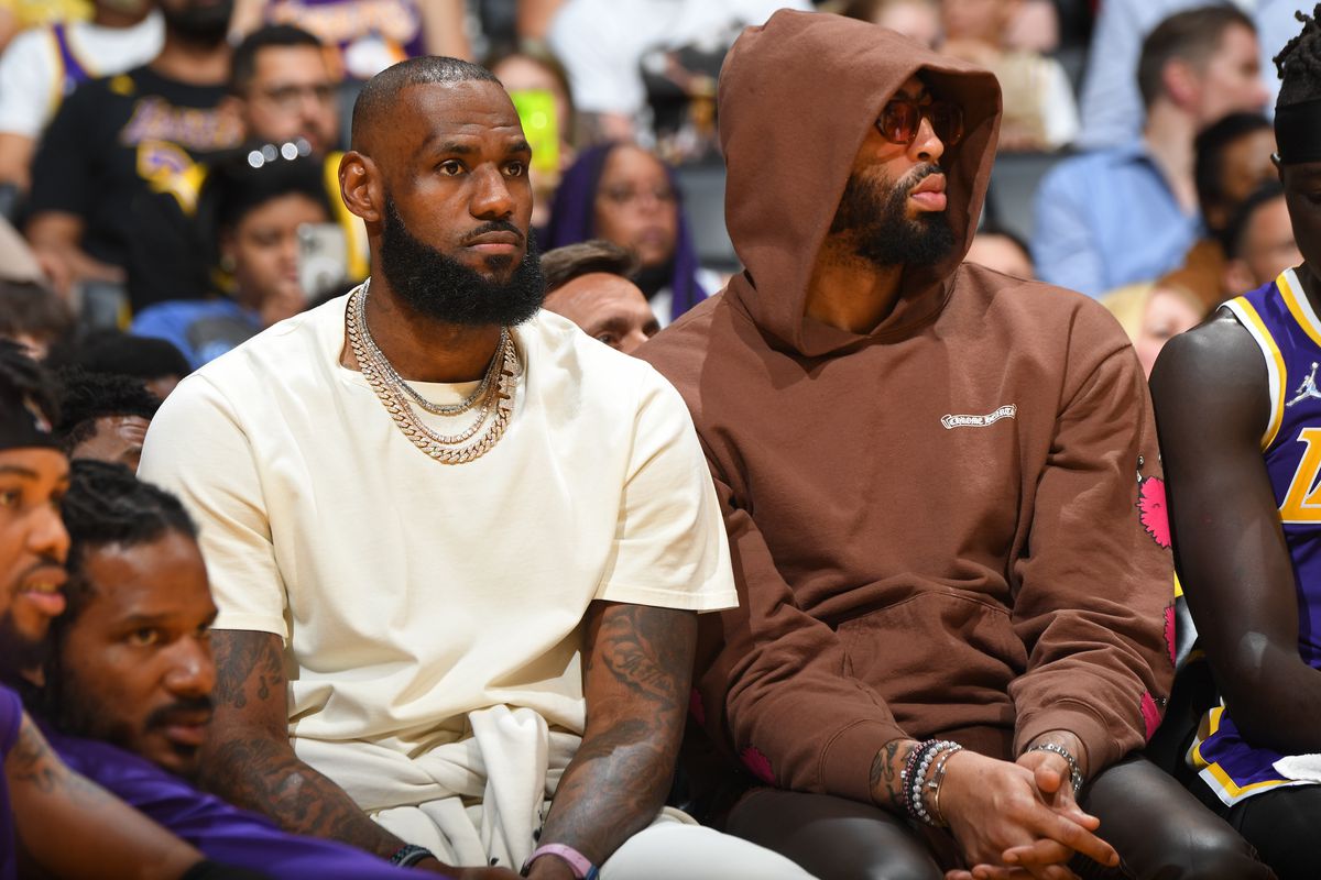 Navigating Playoff Strategy: Should the Lakers Sit LeBron and AD Against the Pelicans?
