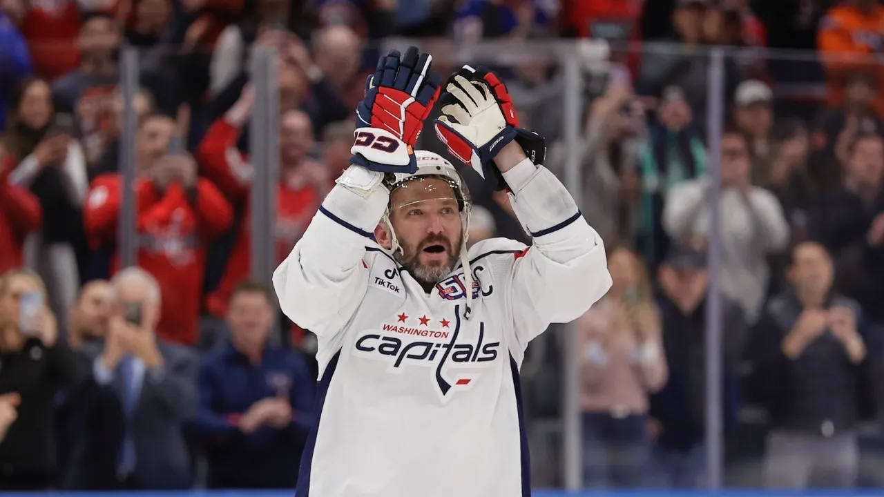 How Alex Ovechkin Made NHL History by Breaking Gretzky’s Goal Record: Kucherov’s Take on the Historic Moment