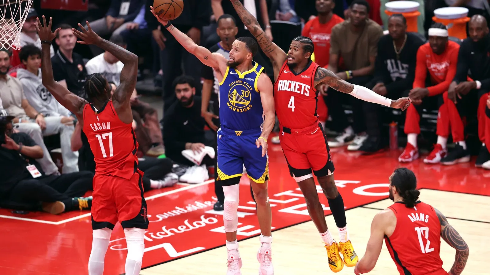 Warriors vs Rockets Thriller: Key Moments and Player Highlights from 2025 NBA Playoffs Game 2